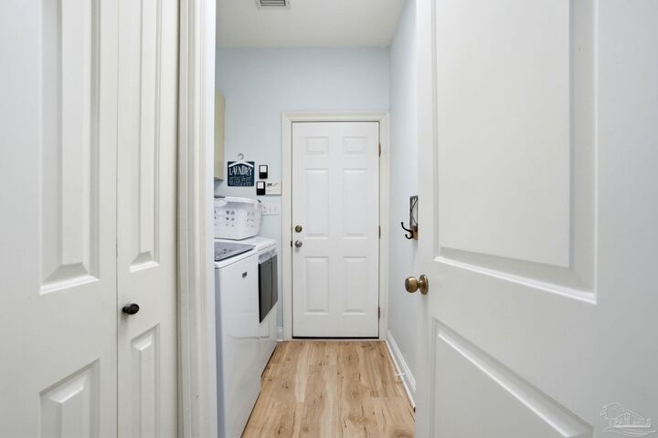 Property Photo:  3470 Navigator Ave  FL 32506 