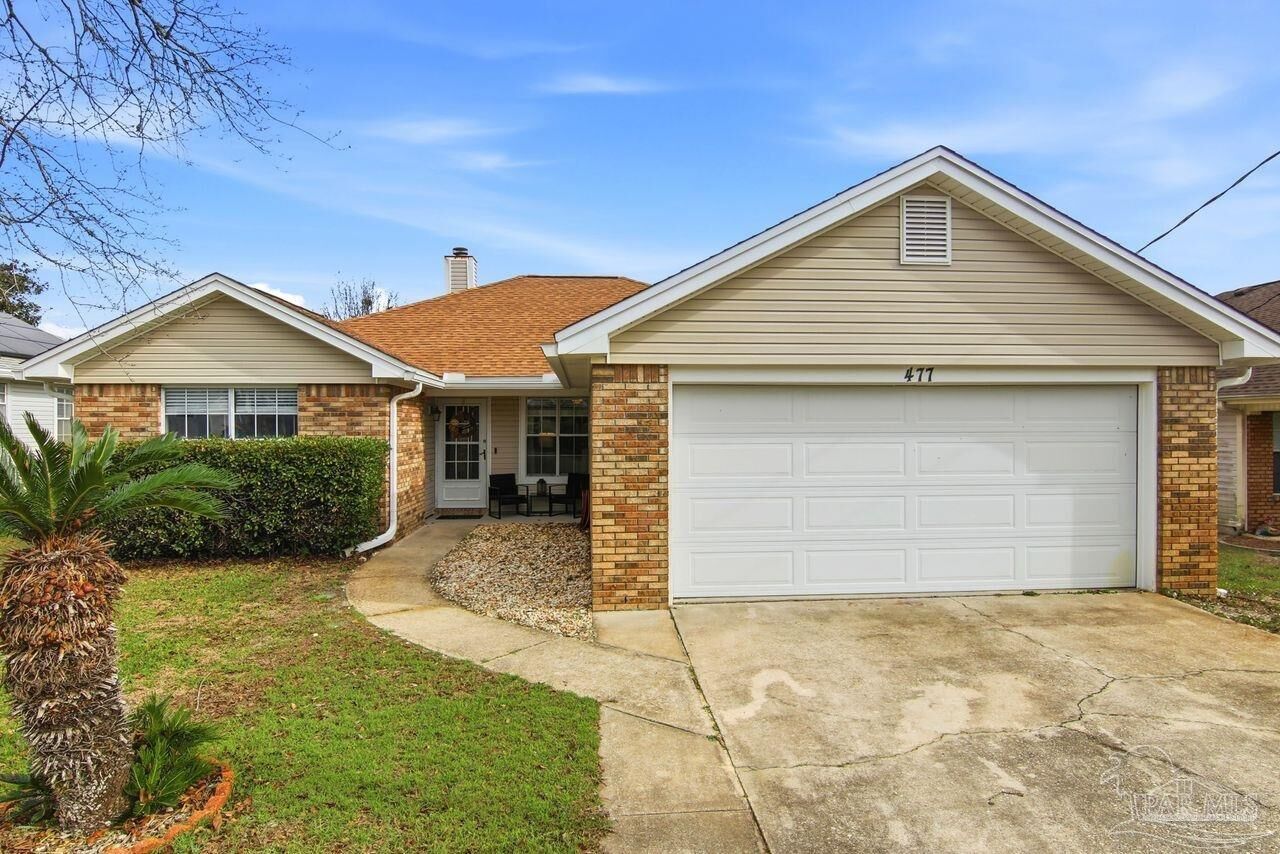 Property Photo:  477 Cascabellas St  FL 32569 