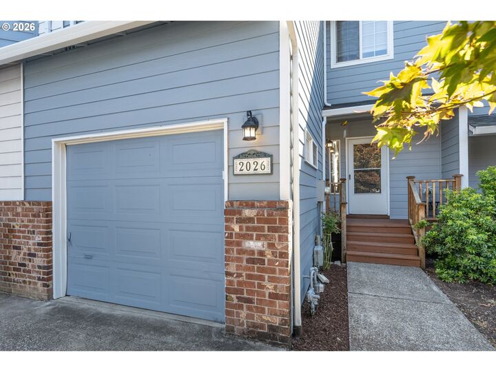 Property Photo:  2026 Virginia Ln  OR 97068 