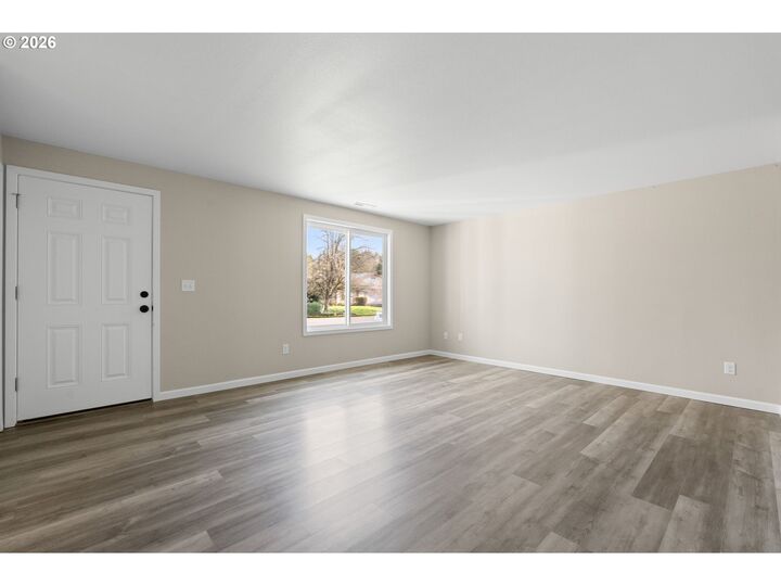 Property Photo:  5302 NE 48th Ave  WA 98661 