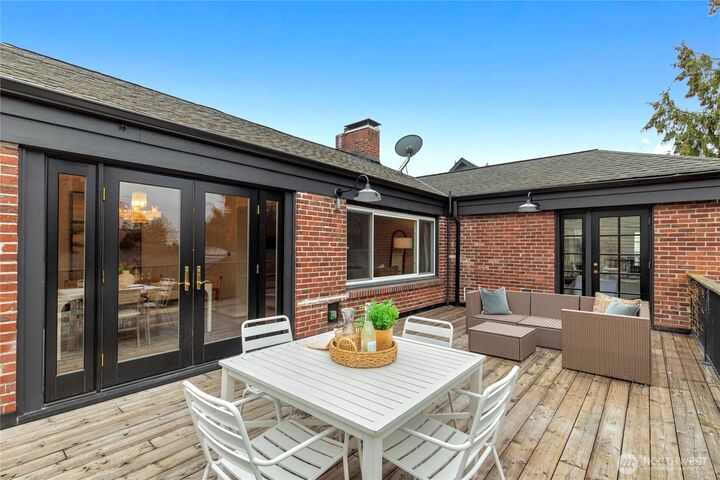 Property Photo: 12021 1st Avenue NW WA 98177