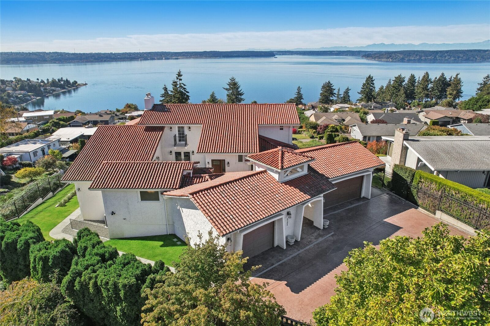 Property Photo: 6106 Panorama Drive NE WA 98422