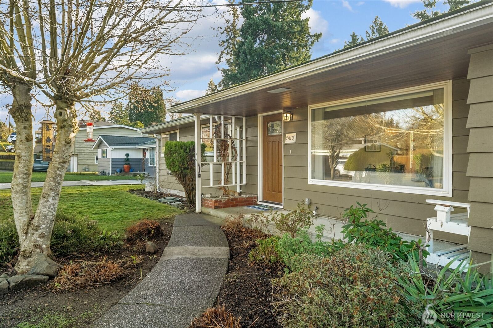 Property Photo:  7410  22nd Street W  WA 98466 