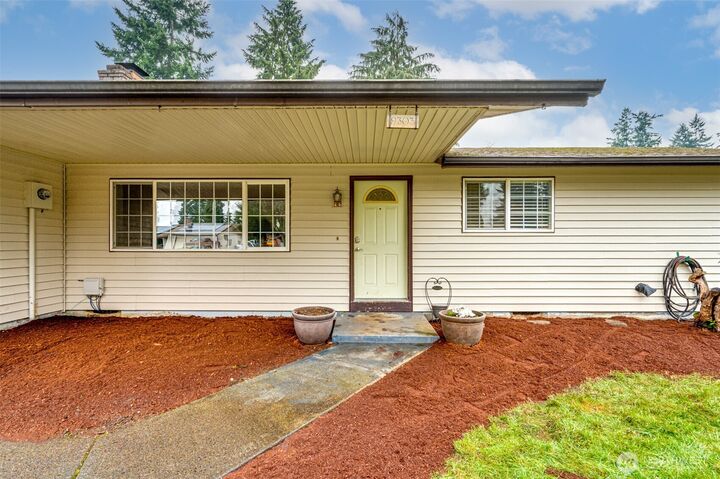 Property Photo:  9303 NE 102nd Street  WA 98662 