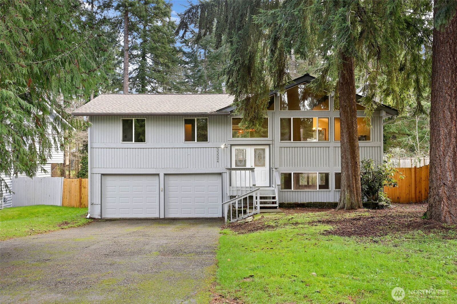 Property Photo: 33524 33rd Place SW WA 98023