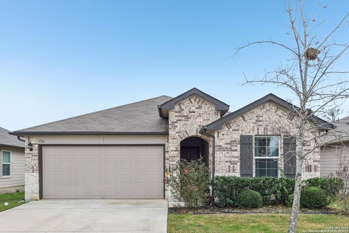 Property Photo: 756 Monarch TX 78155