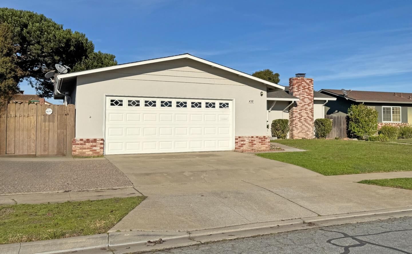 Property Photo: 438 Seminole Way CA 93906