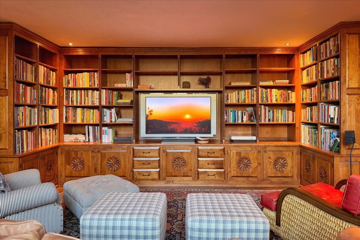 Property Photo: 1433 Upper Canyon Road NM 87501