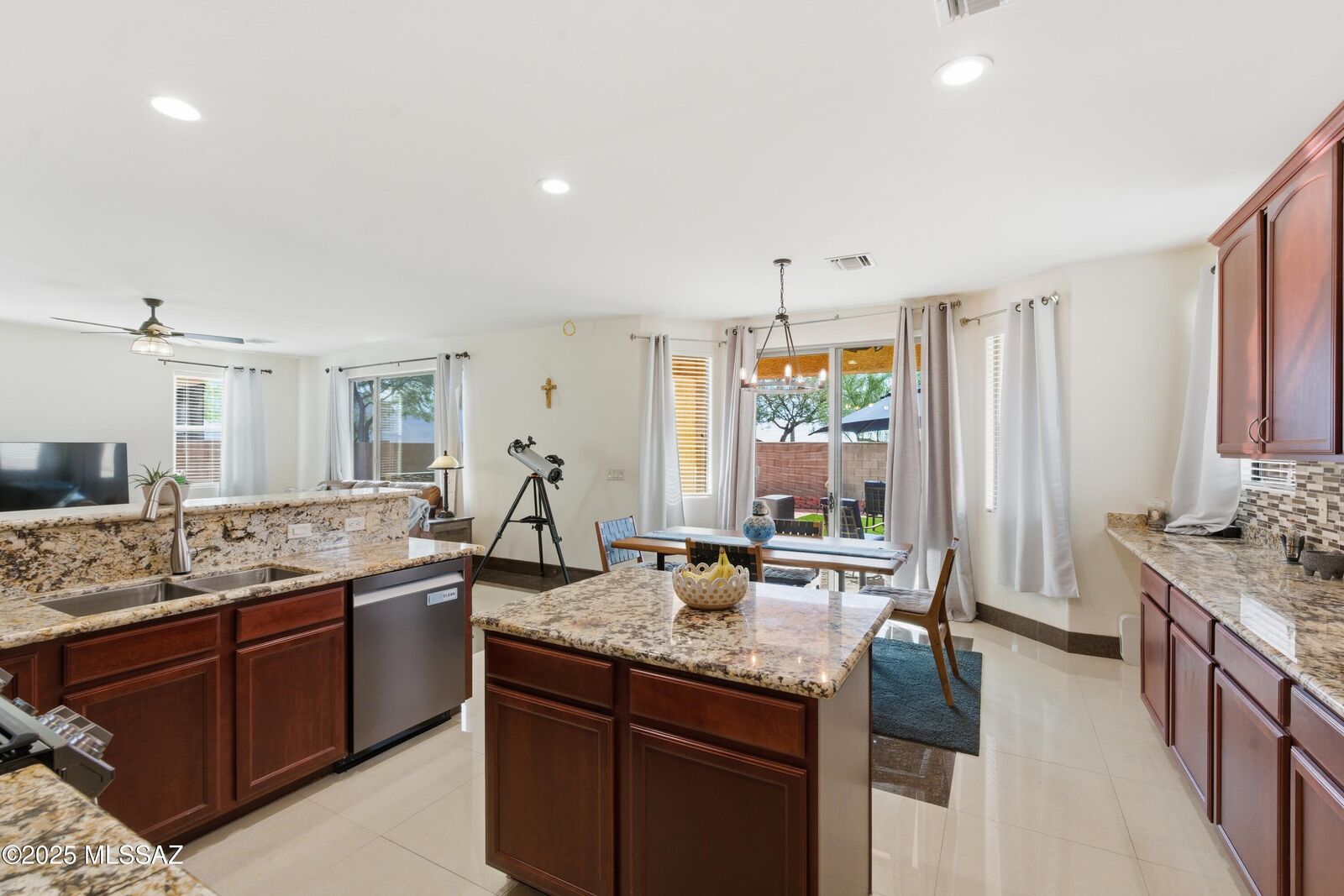 Property Photo:  12827 Bloomington Loop  AZ 85755 