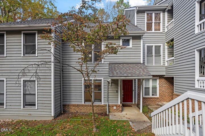 Property Photo:  100 Hunting Chase 1D  NC 27513 