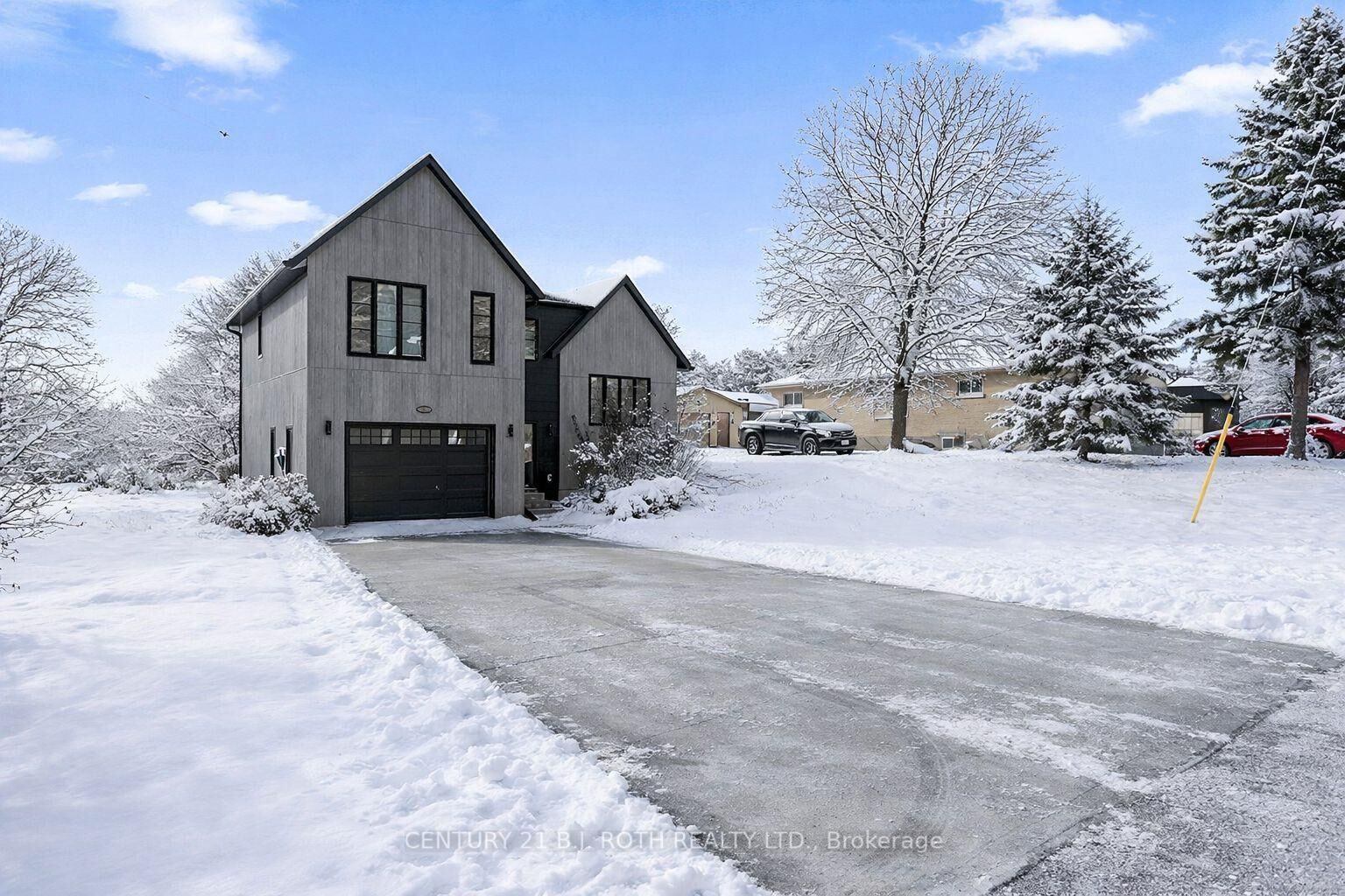Property Photo:  1076 7th Avenue  ON N4N 2K1 
