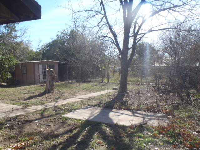 Property Photo:  652 Fir Lane  TX 78644 