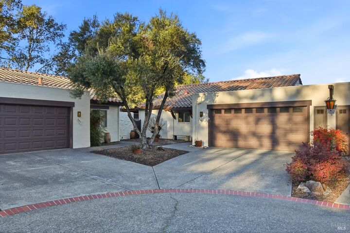 Property Photo: 809 Shady Oak Drive CA 95404