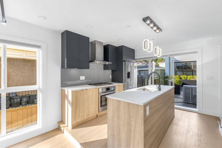 Property Photo: 1007 W 58th Avenue BC V6P 1V9
