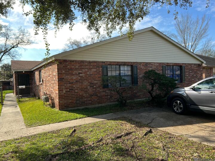 Property Photo:  12360-62 Robbie Ave  LA 70815 