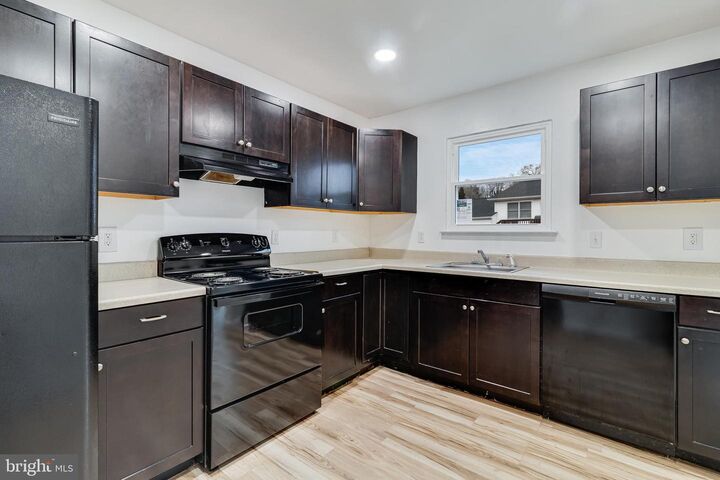 Property Photo: 2221 Bridle Path Drive MD 20601