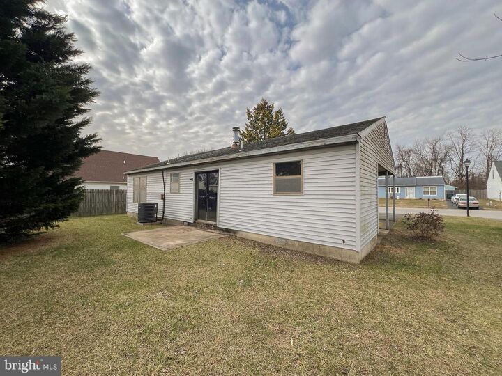 Property Photo:  120 Diminish Drive  DE 19713 