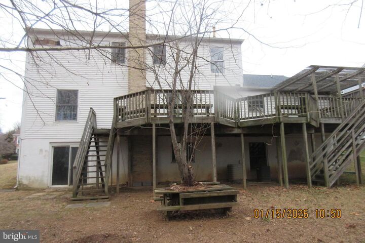 Property Photo:  17236 Founders Mill Drive  MD 20855 