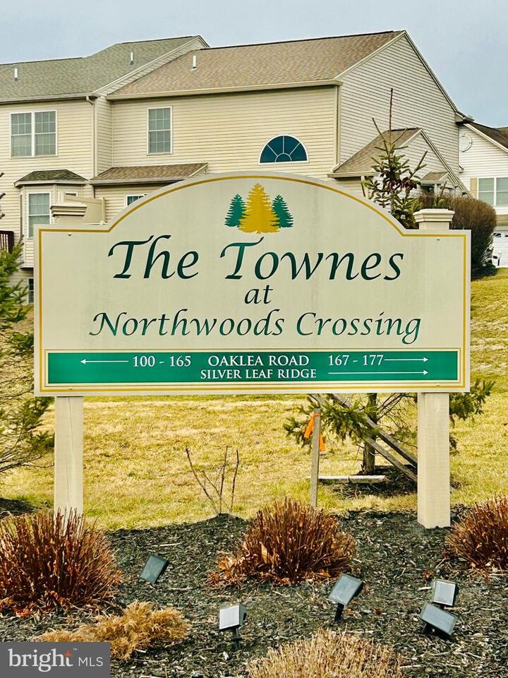 Property Photo:  132 Oaklea Road  PA 17110 