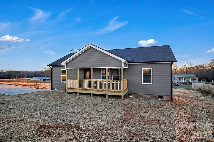 Property Photo:  106 Quail Meadow Road  NC 28150 