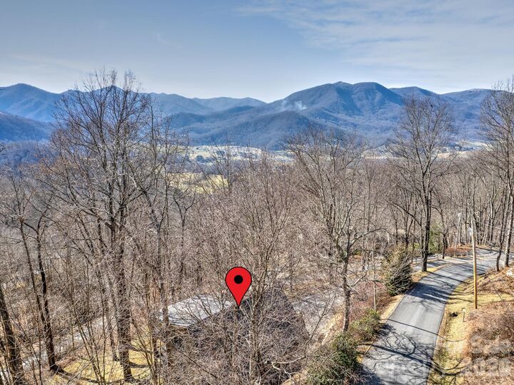 Property Photo:  1954 Utah Mountain Road  NC 28785 