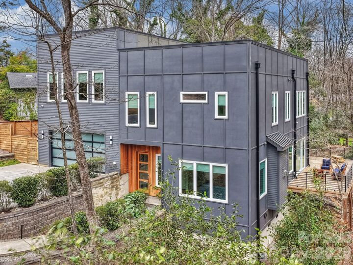 Property Photo:  7223 Terrace Drive  NC 28211 