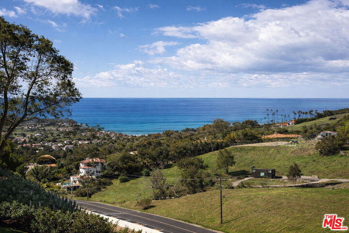 Property Photo:  6015 Galahad Rd  CA 90265 