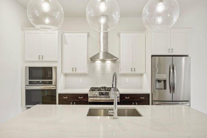 Property Photo:  6745 Longshore Street  OH 43017 