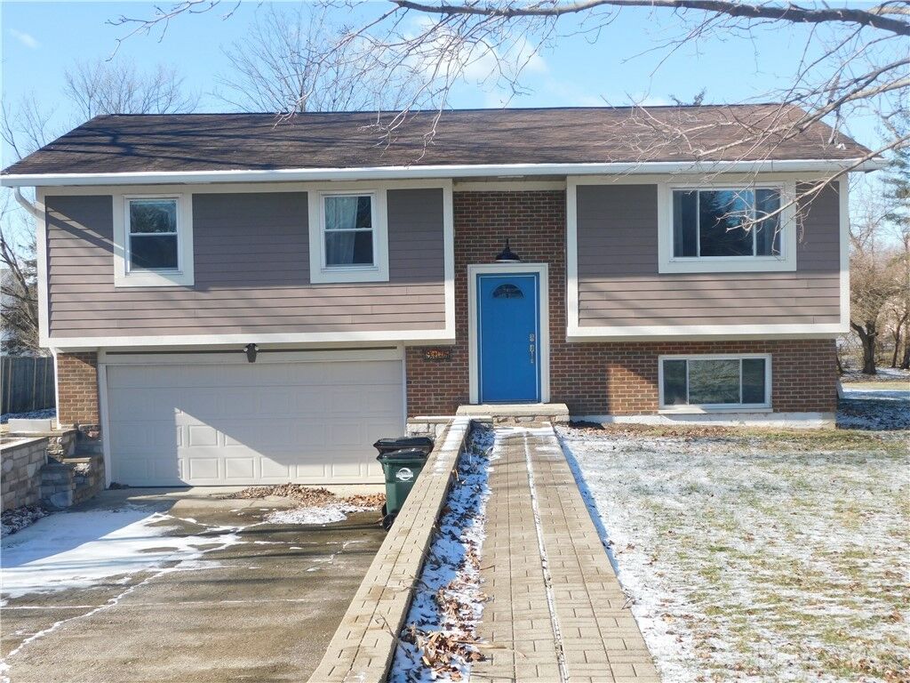 Property Photo:  9175 Bunnell Hill Road  OH 45458 