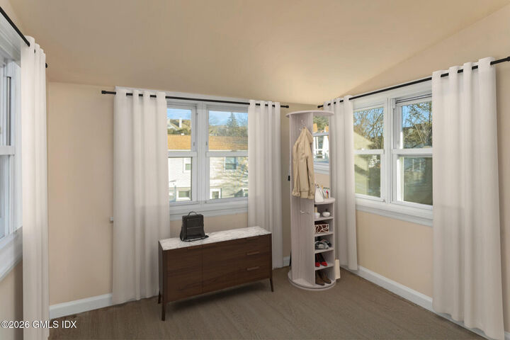 Property Photo:  71 Prospect Street 2  CT 06830 