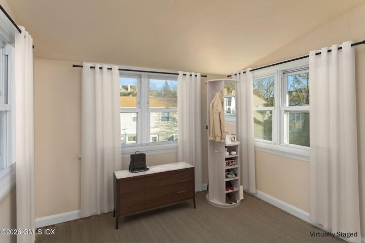 Property Photo:  71 Prospect Street 2  CT 06830 