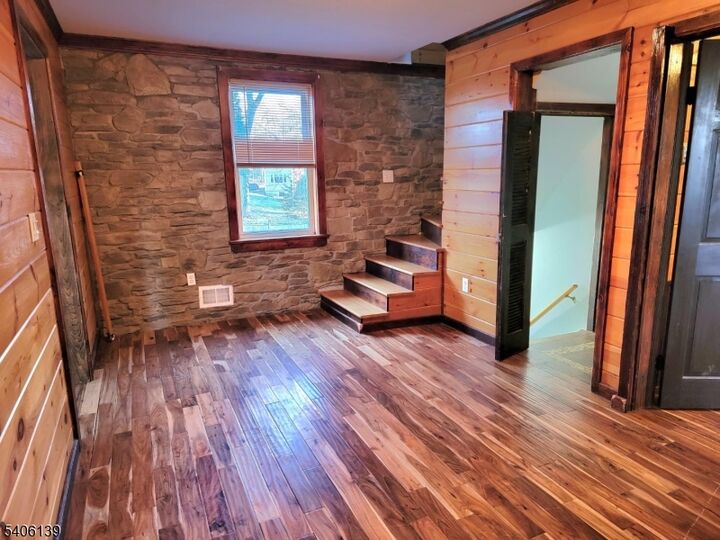 Property Photo: 906 Center St NJ 07076