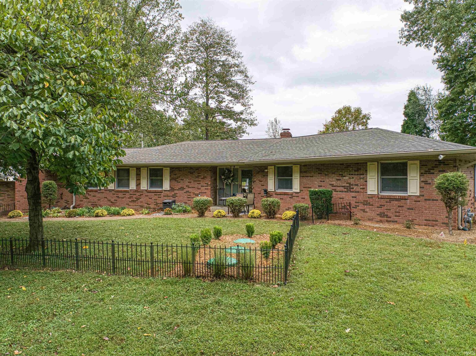 Property Photo:  5244 Tarrytown Road  IN 47630 