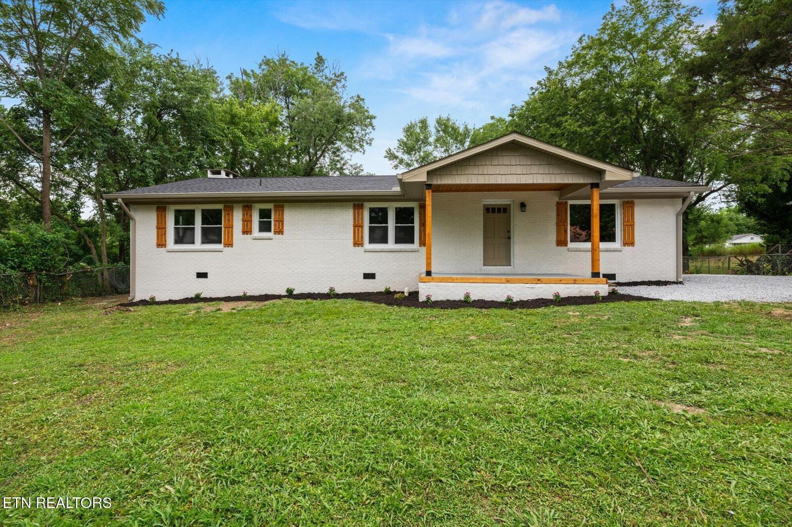 Property Photo:  308 N Georgia Ave  TN 37331 