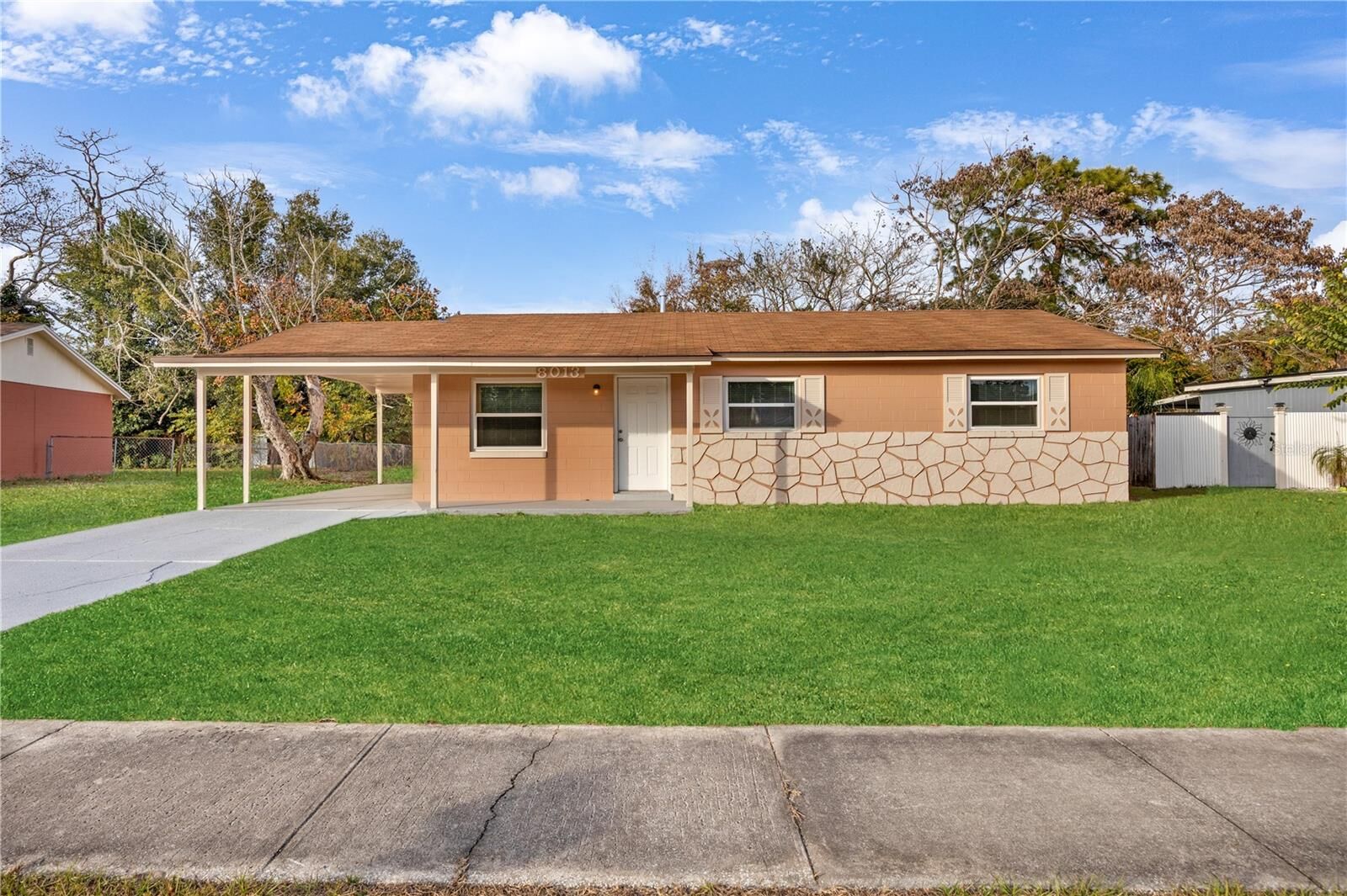 Property Photo: 8013 Rhea Circle FL 32807