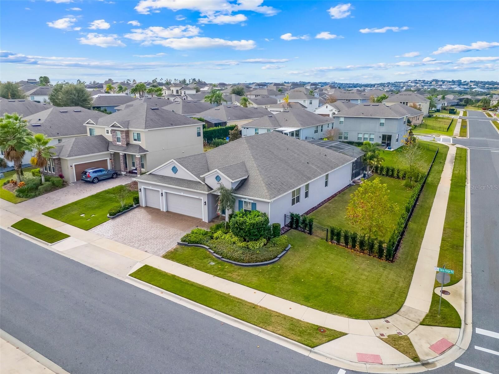 Property Photo:  1052 Sadie Ridge Road  FL 34715 