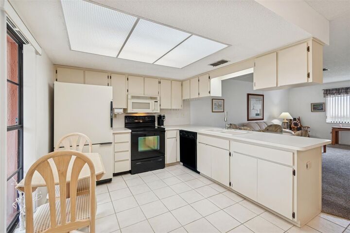 Property Photo: 7519 Greystone Drive FL 34667