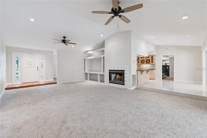 Property Photo:  720 Santa Maria Drive  FL 33884 