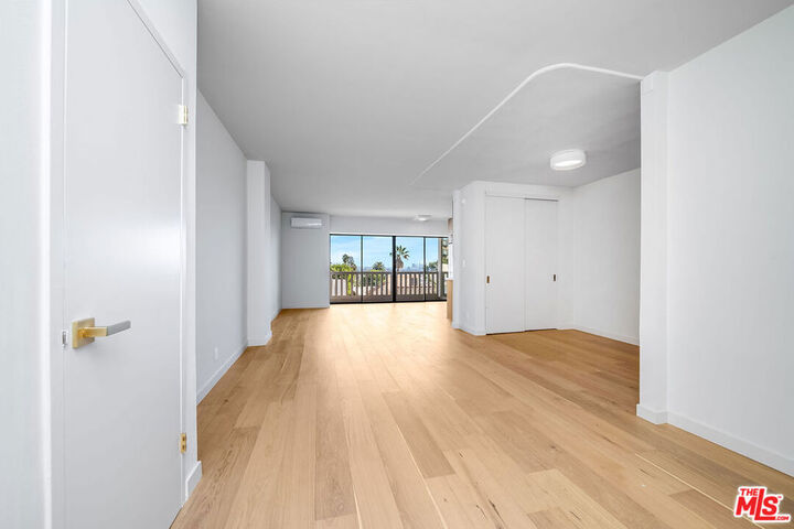 Property Photo: 999 N Doheny Drive 306 CA 90069