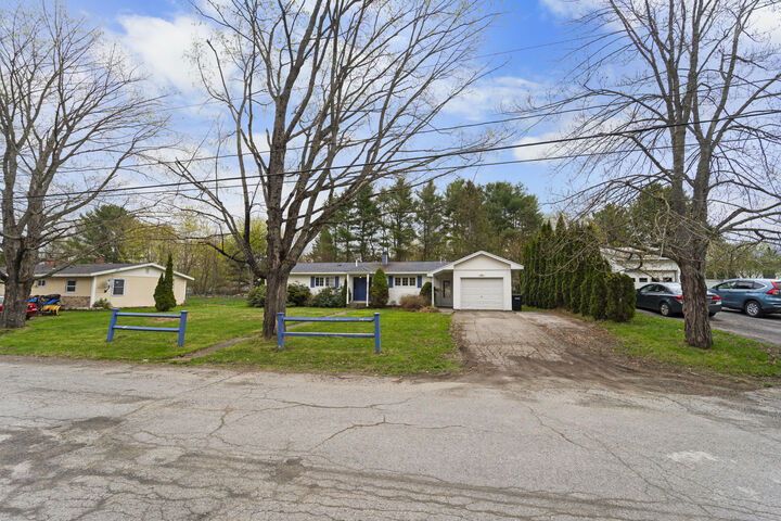 Property Photo:  42 Sugarloaf Lane  ME 04401 