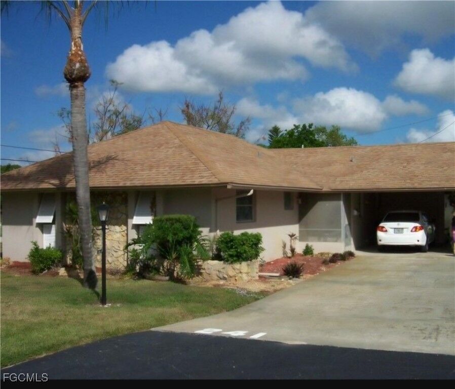 Property Photo:  241 Thistle Court  FL 33936 