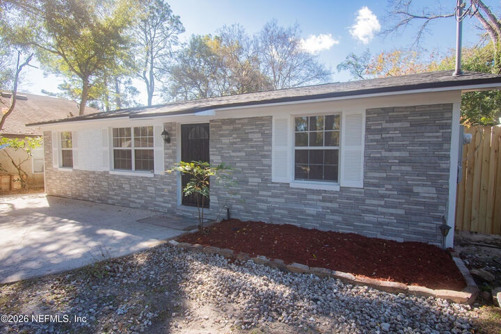 Property Photo: 9224 10th Avenue FL 32208