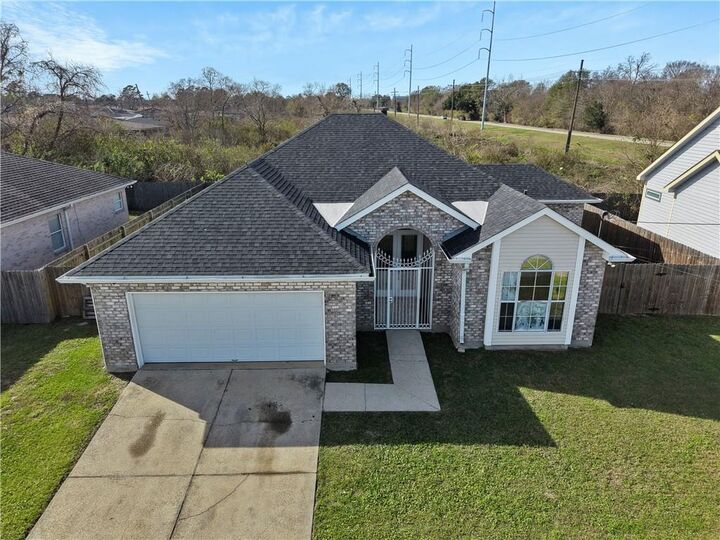 Property Photo: 5040 Good Drive LA 70127