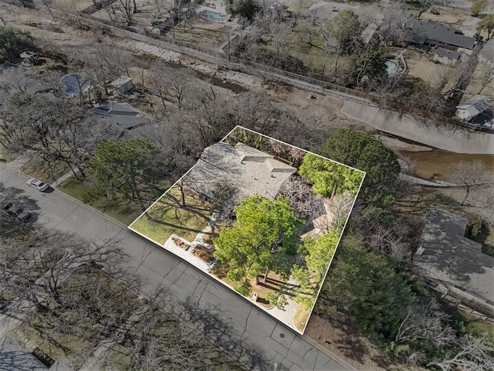 Photo de la propriété:  1021 Edgecliff Drive  TX 76022 