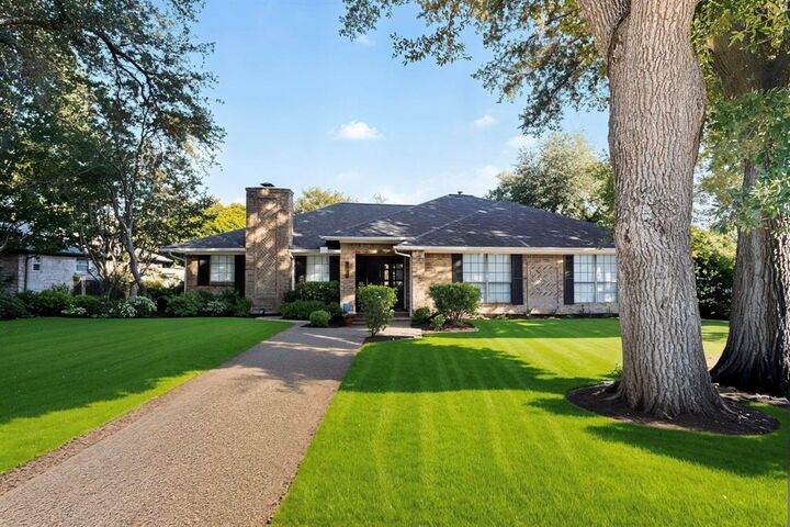Property Photo:  1175 Ridge Road W  TX 75087 