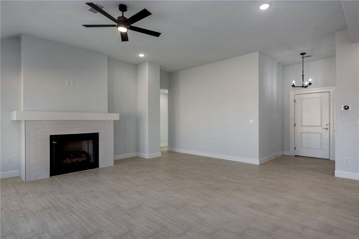 Property Photo:  1000 Autumn Royal Avenue  AR 72745 