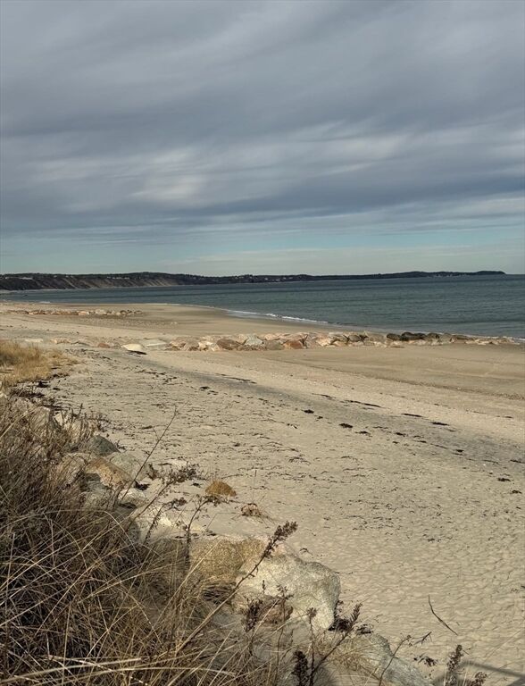 Property Photo:  8 Driftwood Ln  MA 02562 