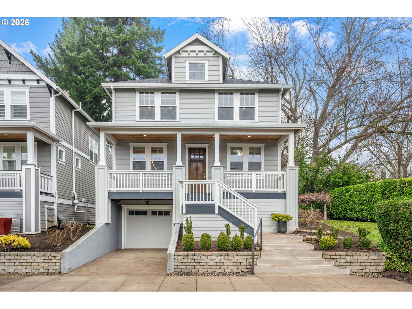 Property Photo:  4061 SE Lexington St  OR 97202 