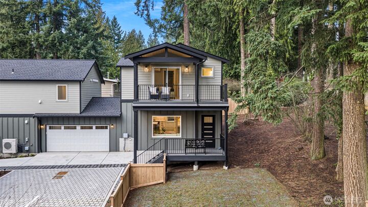 Property Photo: 11220 115th Place NE WA 98033