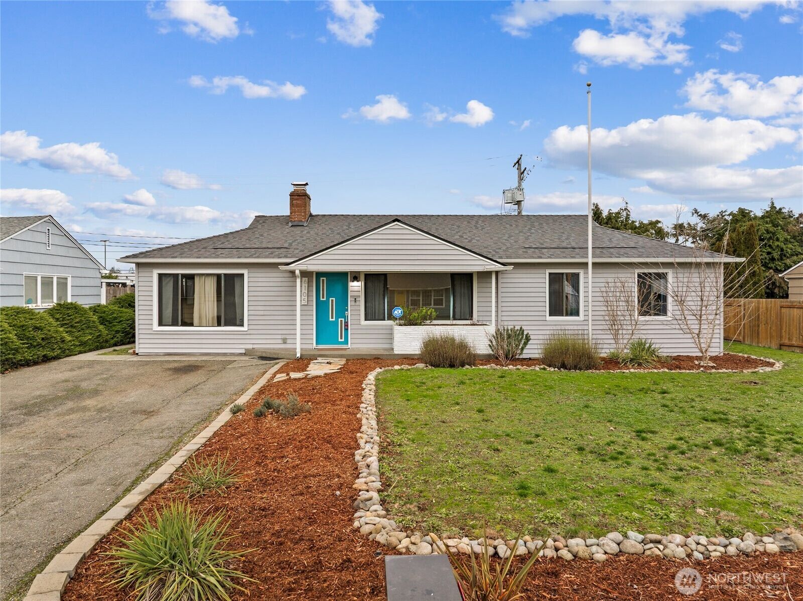 Property Photo:  6105  Wildaire Road SW  WA 98499 